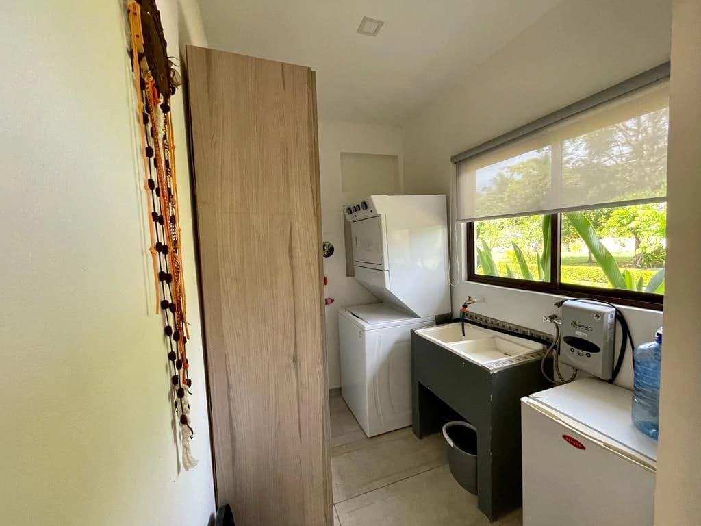 Gorgeous home in gated community one block from the beach. Playa Bejuco, Costa Rica - photo 47