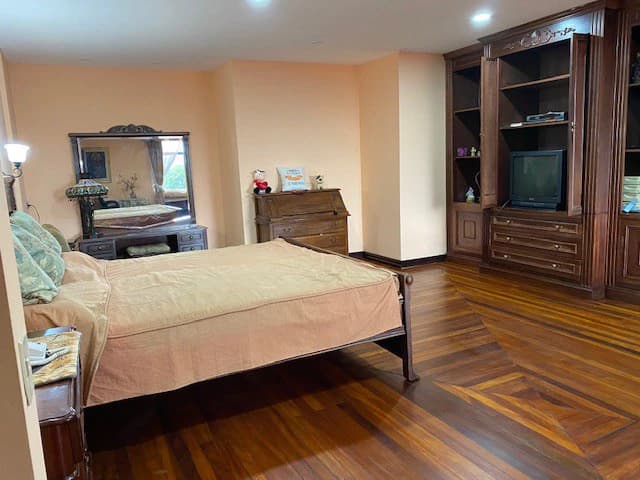 Villa For Sale in San Luis - photo 4