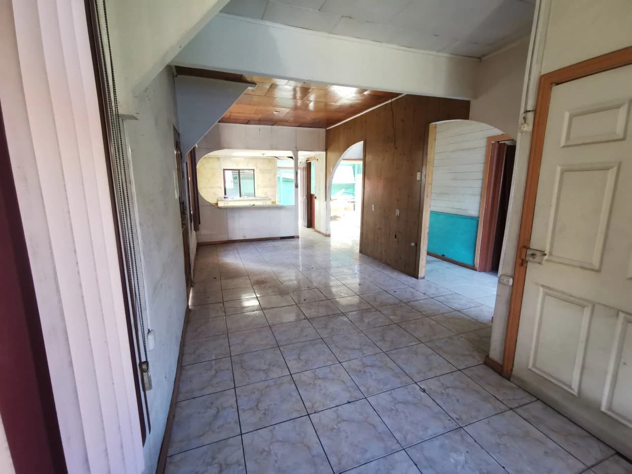 Retail Strip Center For Sale in Alajuela