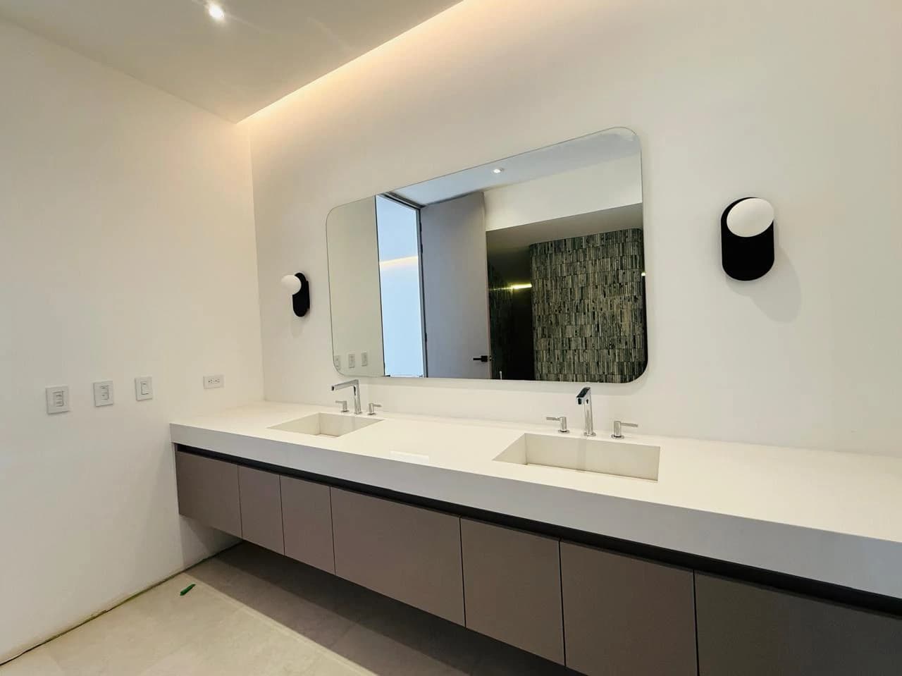One-Story House with Pool for Sale in Bosques de Lindora Condominium - photo 10