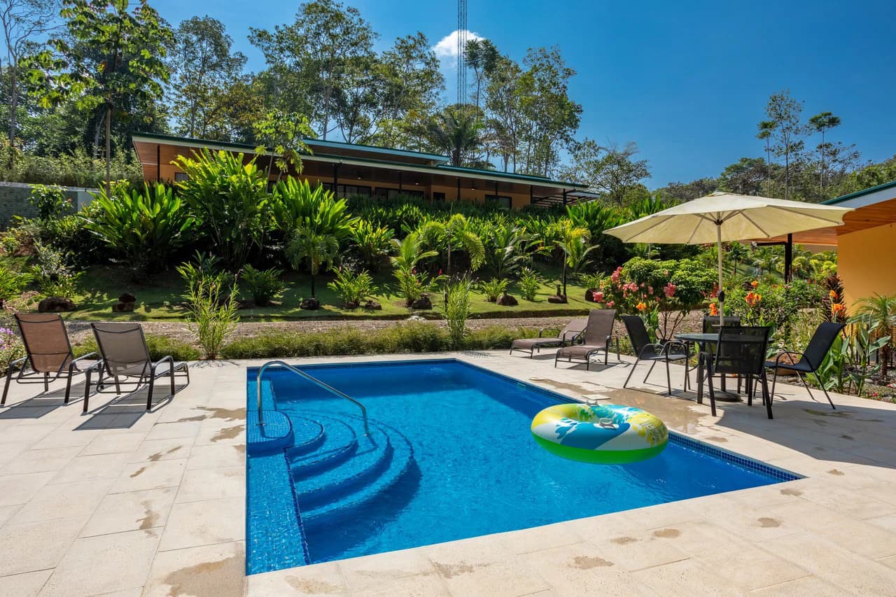 Custom Built Luxury Retreat with Guest Villas in Ojochal - photo 9