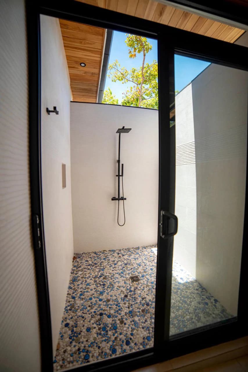 Casa La Ola Perfecta: Luxury 5-Bedroom Home with Pool, short walk to the Beach in Hacienda Pinilla - photo 4