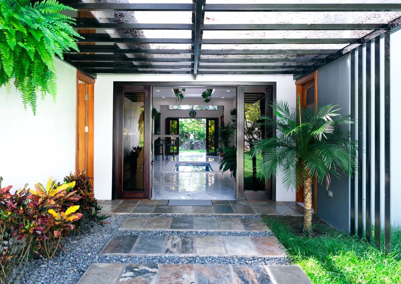 BRAND NEW 3-bedroom home, 5 minutes to Dominical Beach. - photo 31
