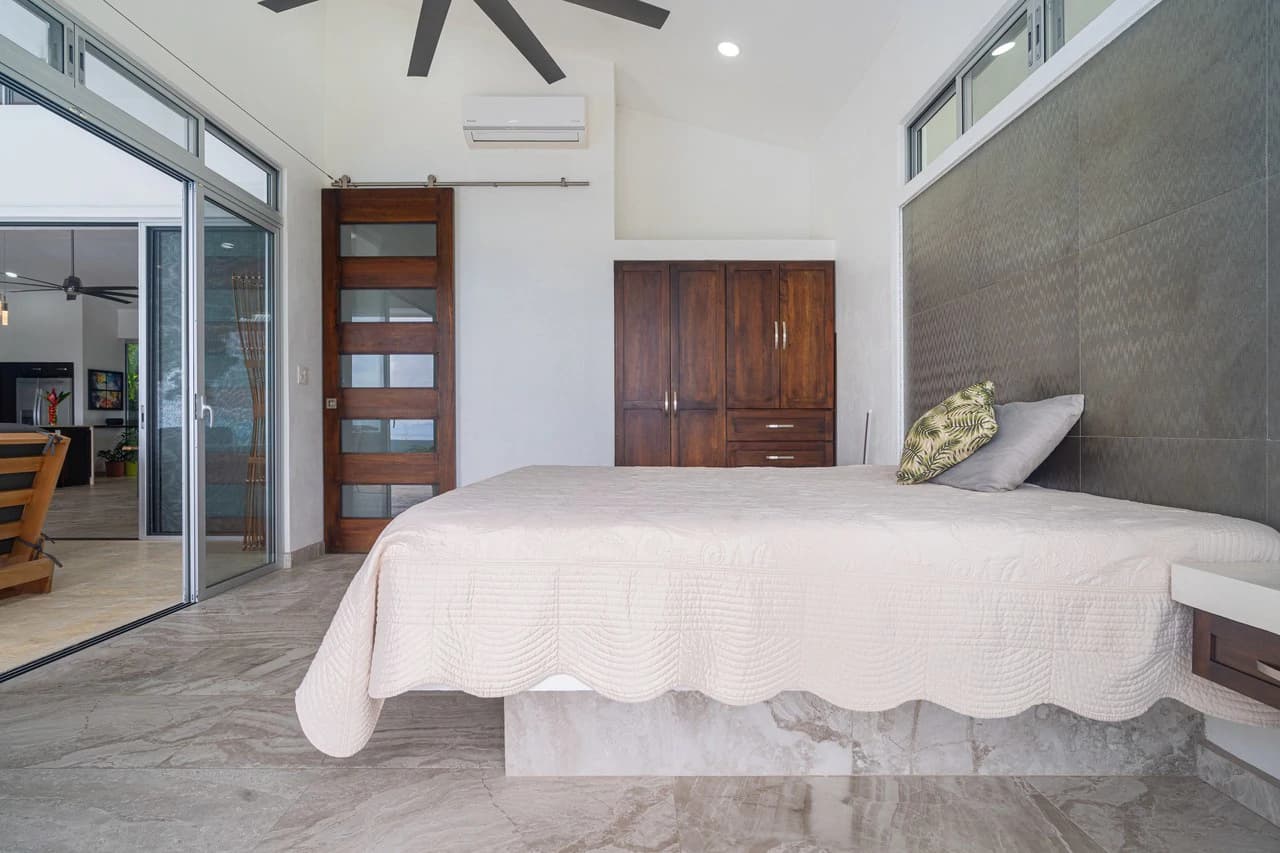 Casa Pacífica, Outstanding Ocean Views: Mountain House For Sale in Ojochal - photo 24