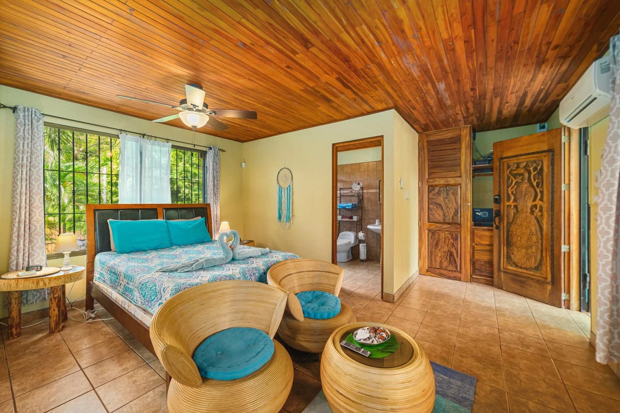 Villa Vida: Two Studios 500m to the Beach - photo 3