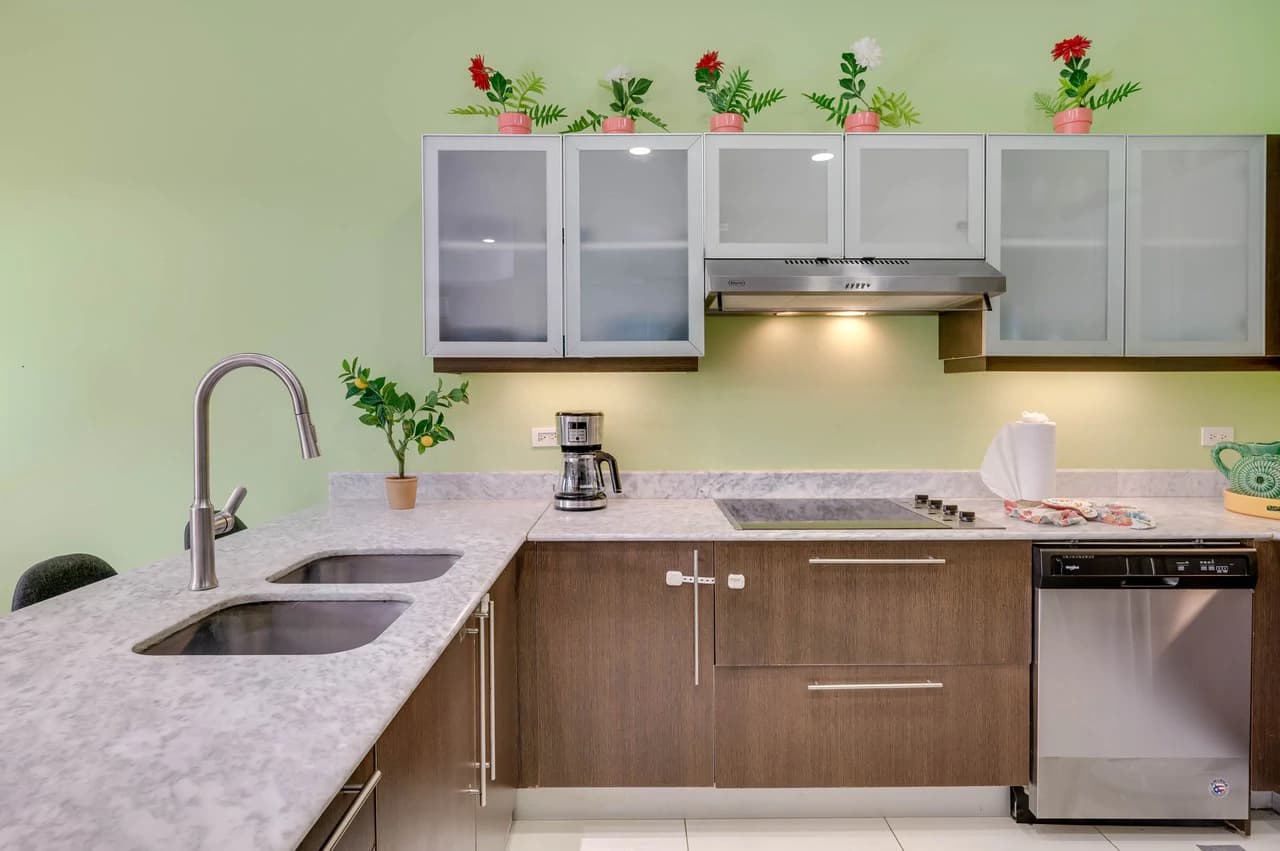 Pacific Park 305: Colorful Tropical Living Steps from Tamarindo Beach - photo 6