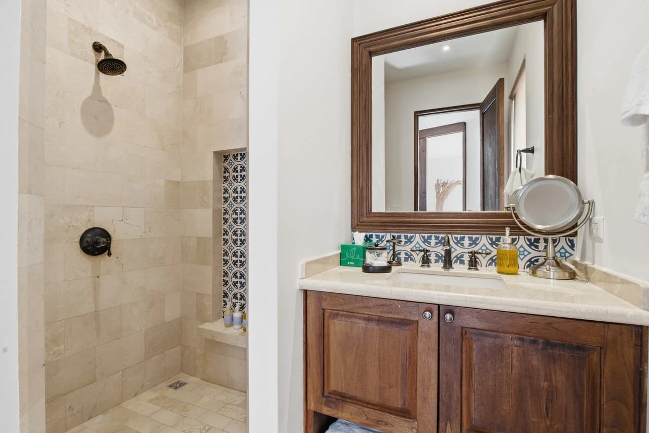 7 Calle La Ronda: Elegant 3-Story Ocean View Hillside Home in Las Catalinas - photo 10