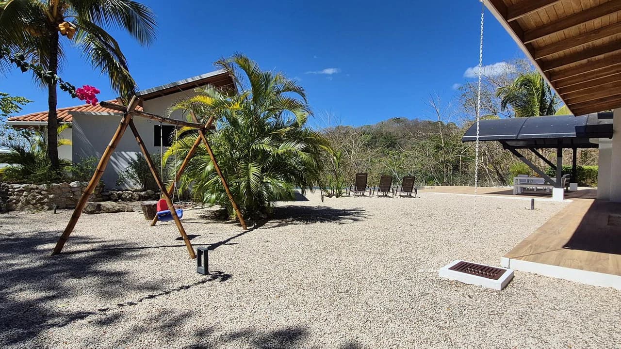 Casa Happy Eden: Elegant Ocean View Villa with Infinity Pool in Exclusive Boca del Toro – minutes from Carillo Beach - photo 33
