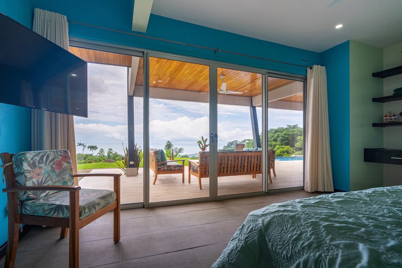 Luxury Ocean View Retreat Overlooking the Whale’s Tail – Proven Rental in Gated Enclave - photo 31