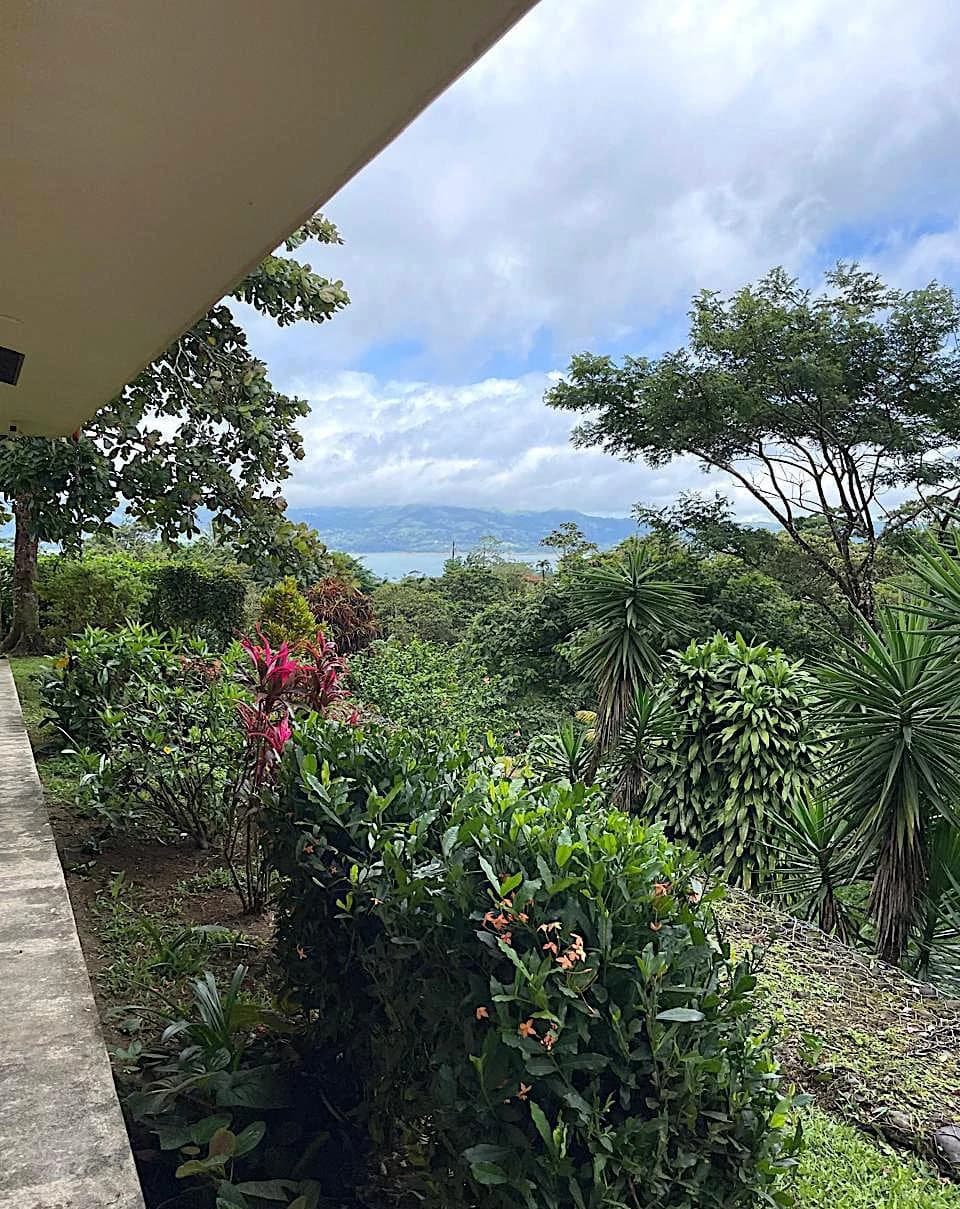VILLA PIETRA: CAPTIVATING LAKE ARENAL ESTATE WITH GUEST CASITA - photo 40