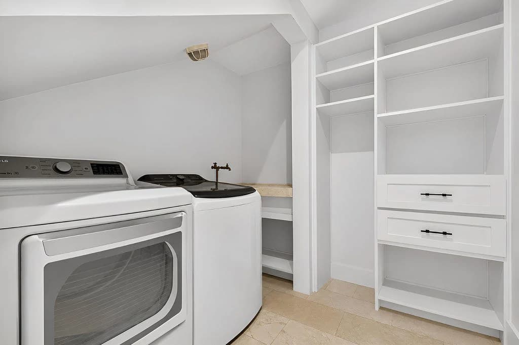16 Calle La Ronda: Renovated Three-Bedroom Home Steps from Playa Danta - photo 37