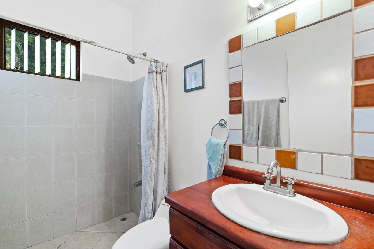 sunset hill unit 5: Cozy Ocean-View Condo for Sale – Walk to Tamarindo Beach - photo 14