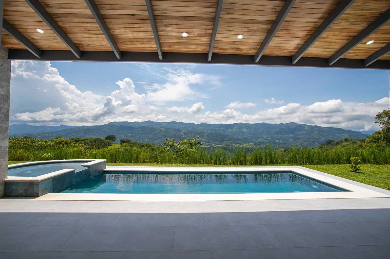 New Single-Story Home for Sale in Las Rocas, Atenas – Pool, Jacuzzi & Panoramic Views - photo 29