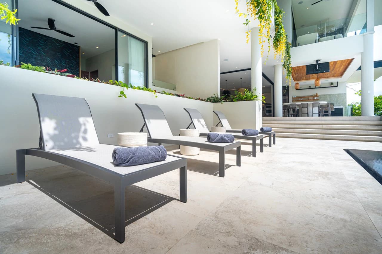 Acqua Blu: Mountain House For Sale in Escaleras - photo 94