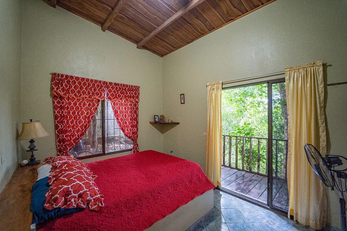 Casa La Choza: Affordable Tiny Home with Expansion Potential, Just a 5-Minute Walk from Buenavista Beach - photo 8
