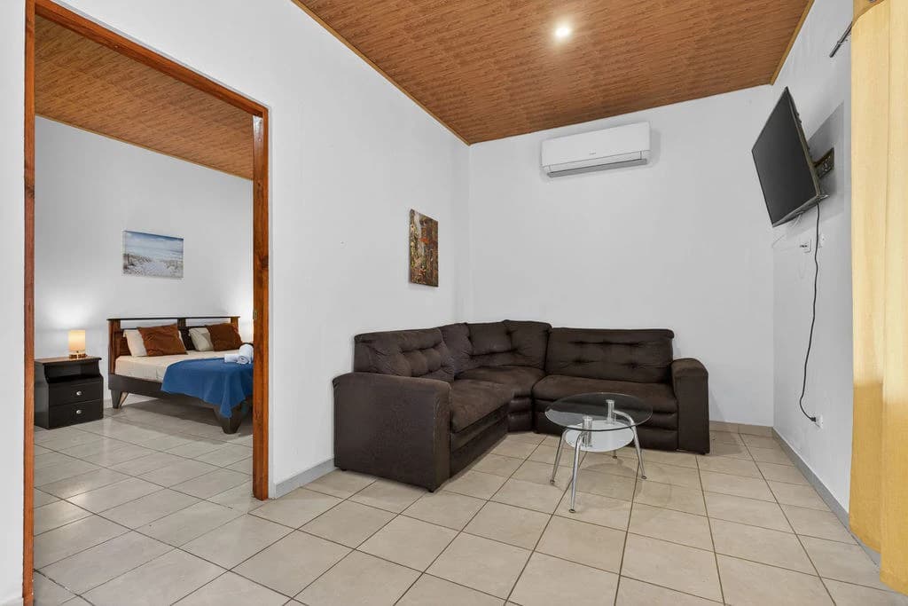 Villa Los Monos: High-Income 9-Unit Rental Property Near Playa Grande - photo 24