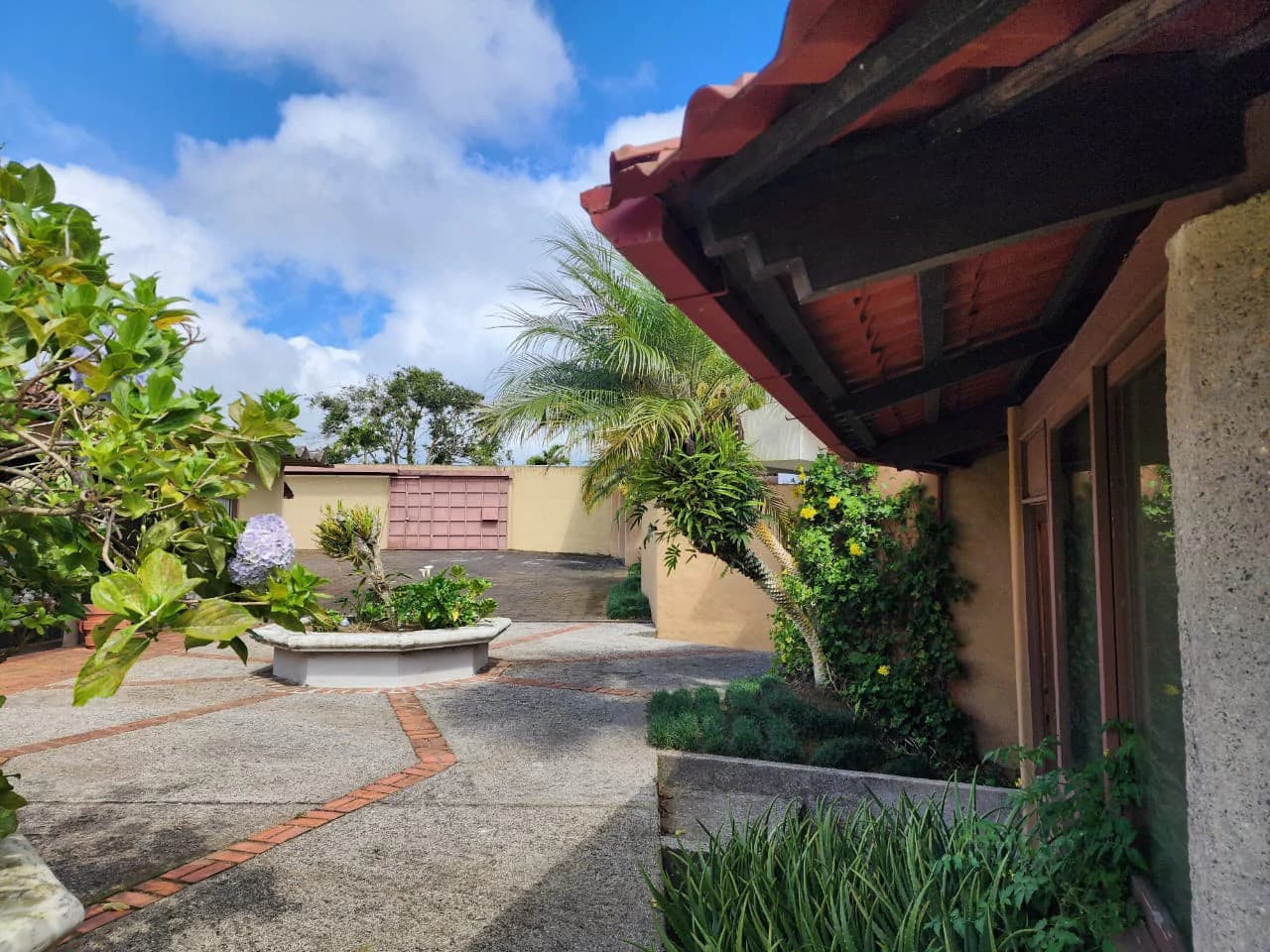 Villa For Sale in San Luis - photo 13