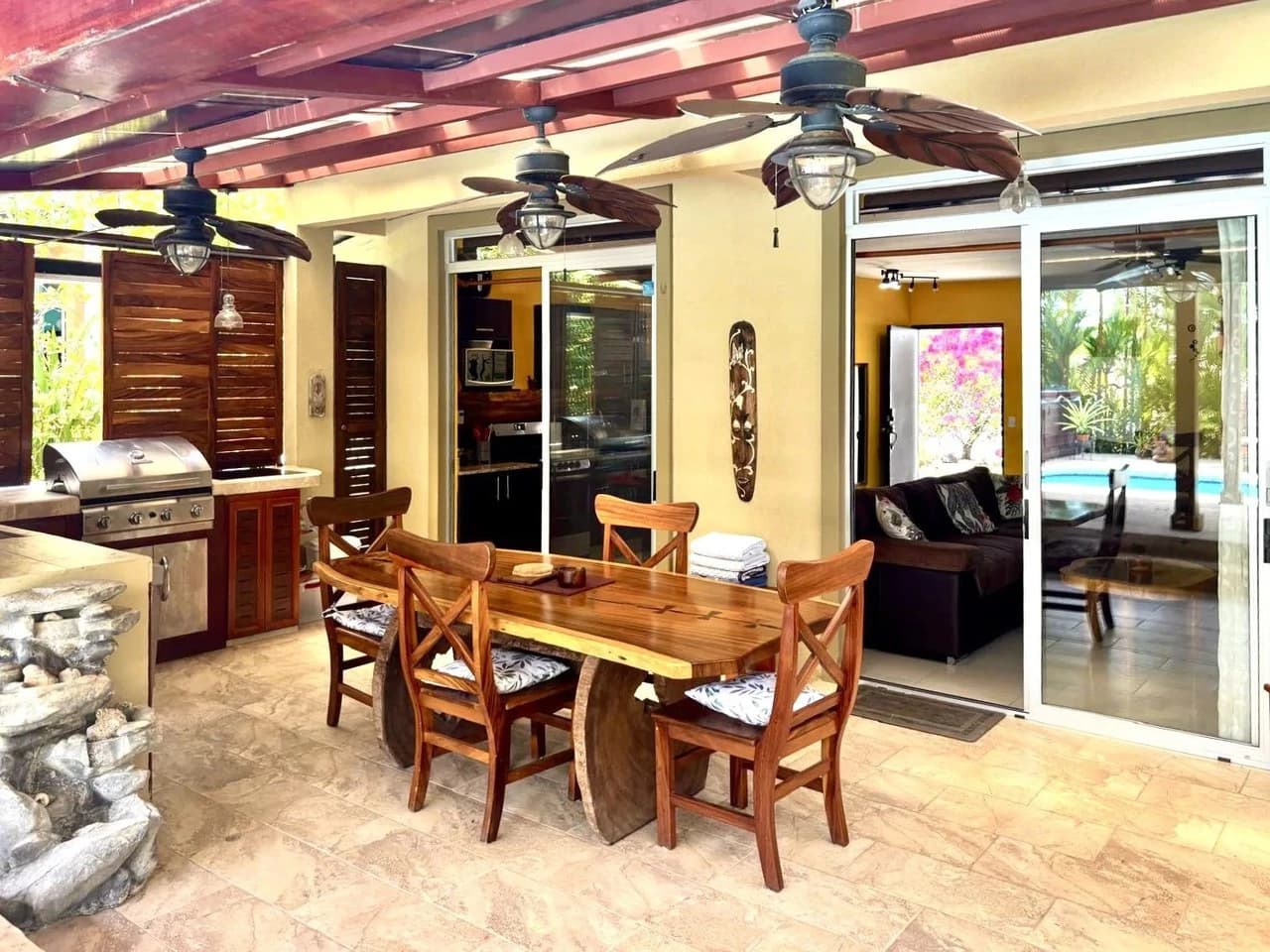 ARA 14: Fully Furnished and Home with Tons of amenities ie. Solar electricity