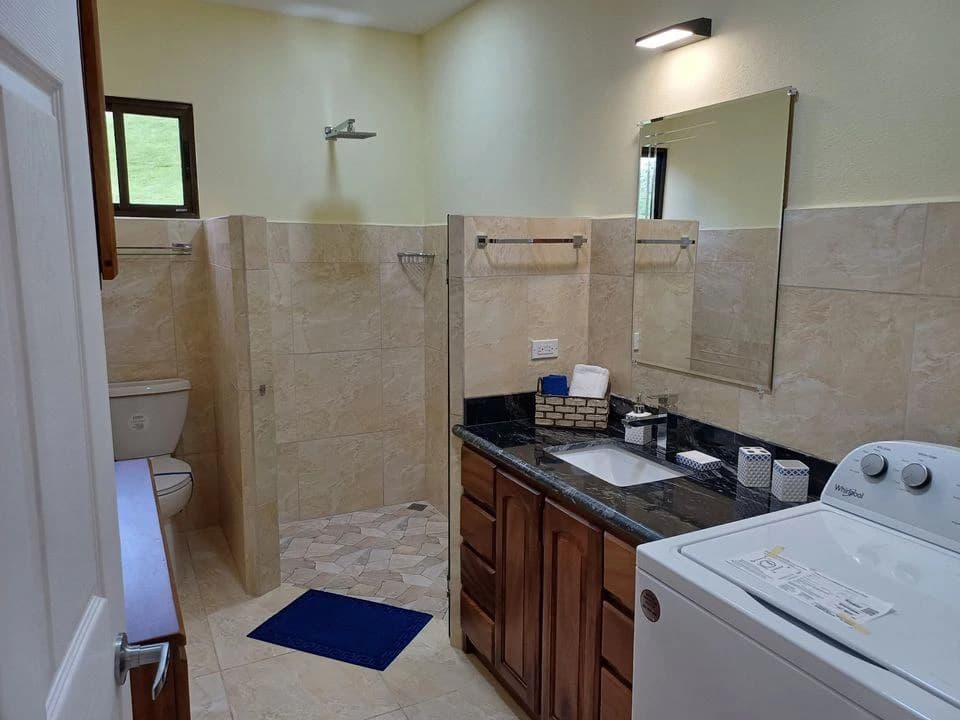 VILLA DEL SOL: Reduced ! Lake Arenal view home in upscale neighborhood - photo 10