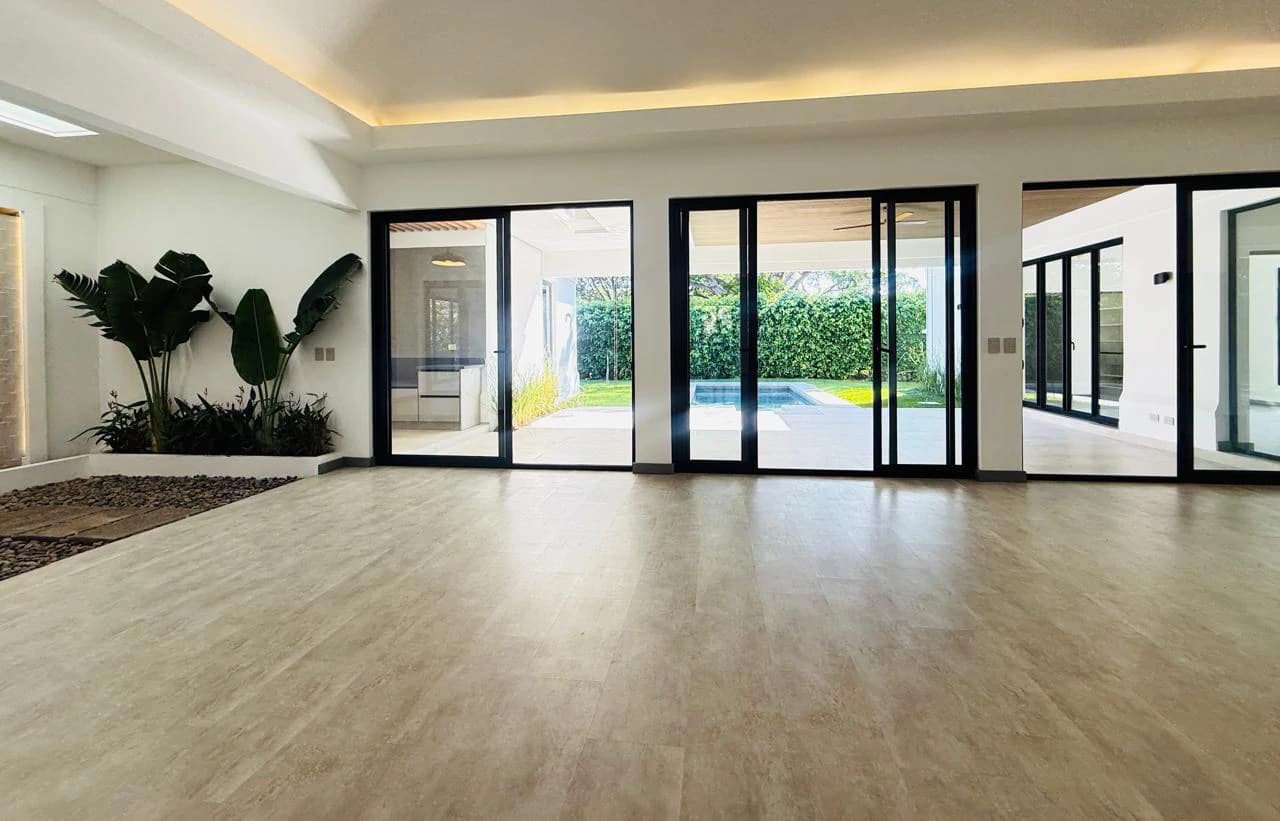 Single-Story Home for sale in Bosques de Lindora Condominium Santa Ana Costa Rica - photo 2