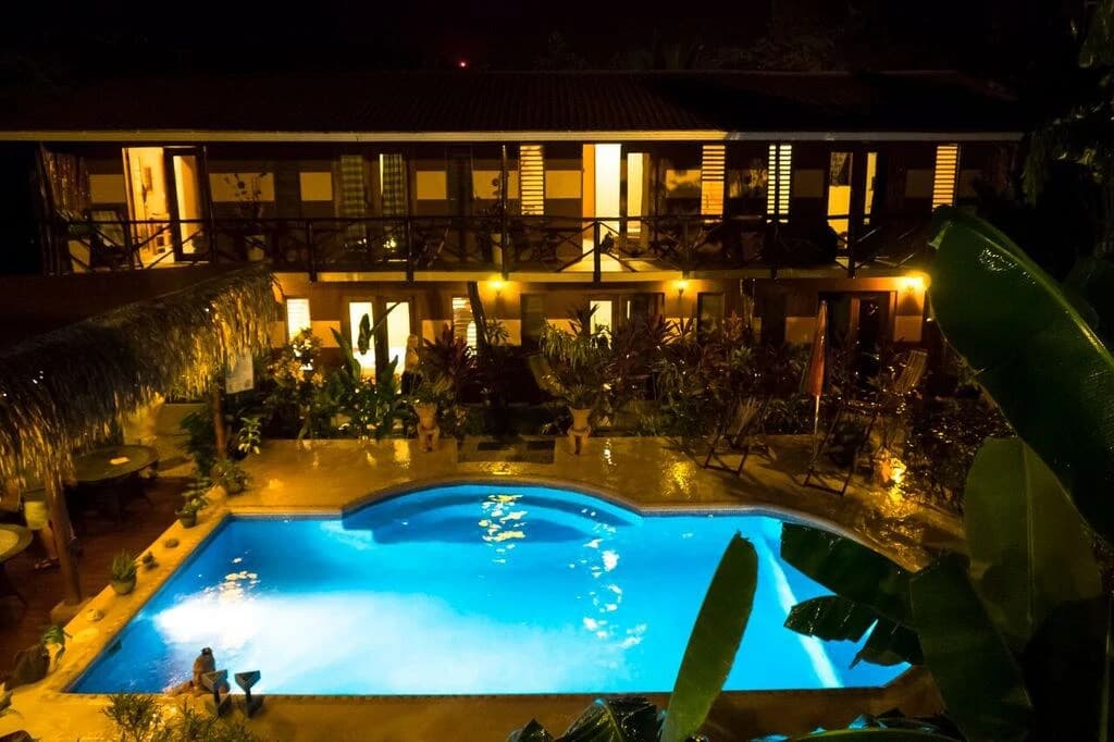 Beach Hotel in Sámara
