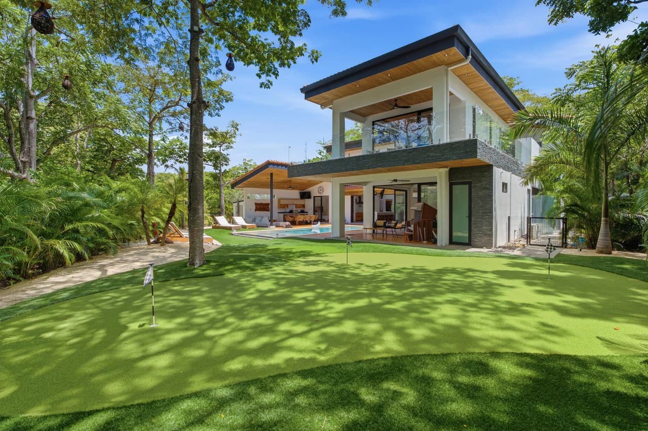 Casa La Ola Perfecta: Luxury 5-Bedroom Home with Pool, short walk to the Beach in Hacienda Pinilla - photo 42