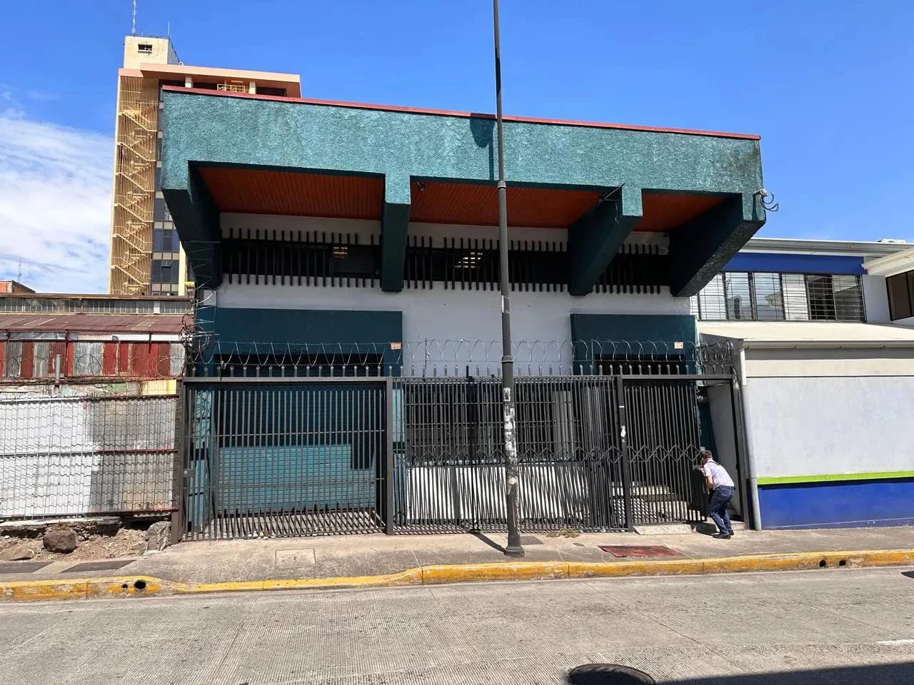 High-Impact Commercial Building in Downtown San José 698 m² of Construction | Catedral District | ZC-2 Zone