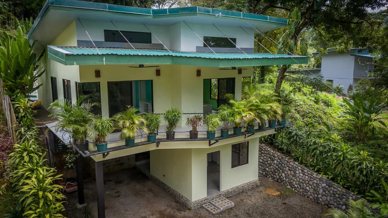 SEAGULL’S NEST TWO STOREY VILLA IN UVITA, 3 BED,3 BATH & POOL: Mountain House For Sale in Uvita - photo 5