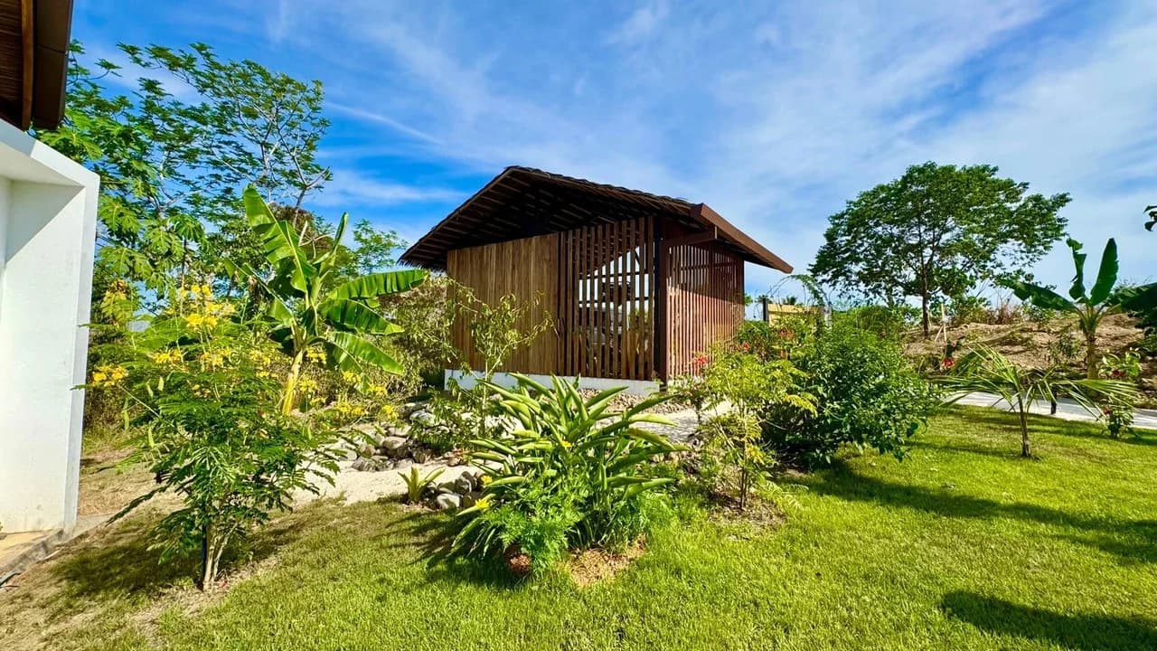 Casa Lilith: $1.39 Million - Luxury Jungle Estate with Guest House in The Ark Community, Santa Teresa Costa Rica - photo 98