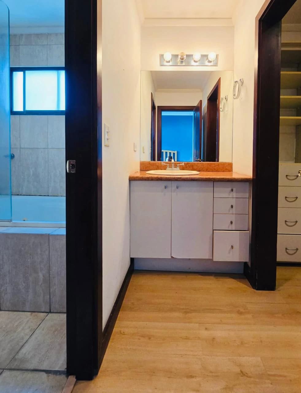 One-Level Apartment for Sale in a Condominium Brasil de Mora San José - photo 5
