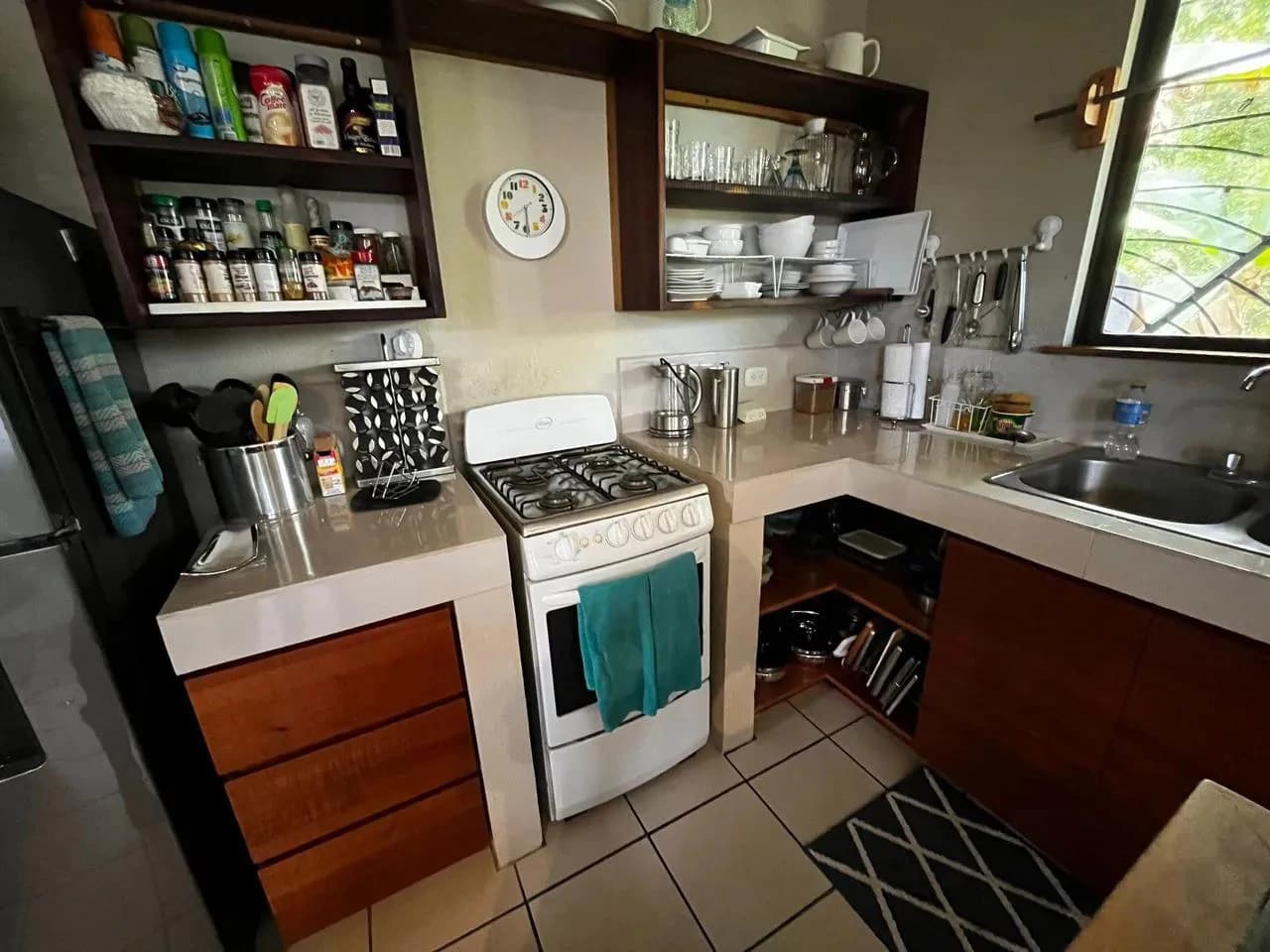 0.075 ACRES – 2 Bedroom Home Plus 1 Bedroom Apartment For A Great price!!! - photo 8