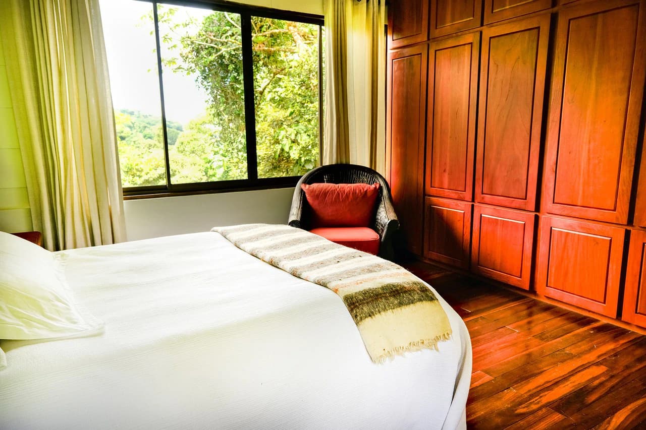 Hidden Paradise in Monteverde. Sierra Verde SV0125: 5 Hectares with Spectacular Views, a Beautiful and Cozy Main House and Caretaker’s Home Just 10 Minutes from Monteverde - photo 33