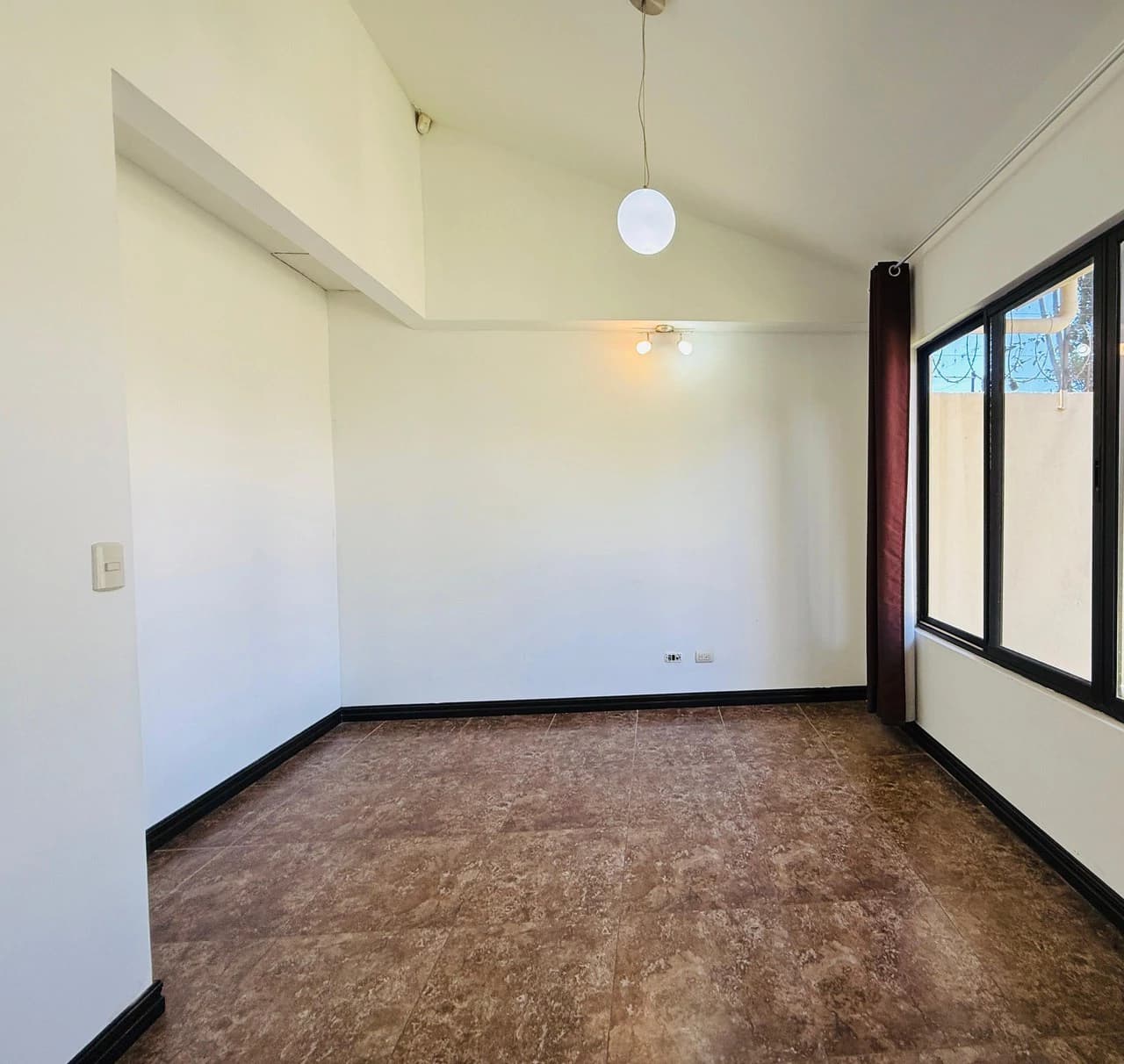 House for sale with garden in Brasil de Santa Ana Costa Rica - photo 15
