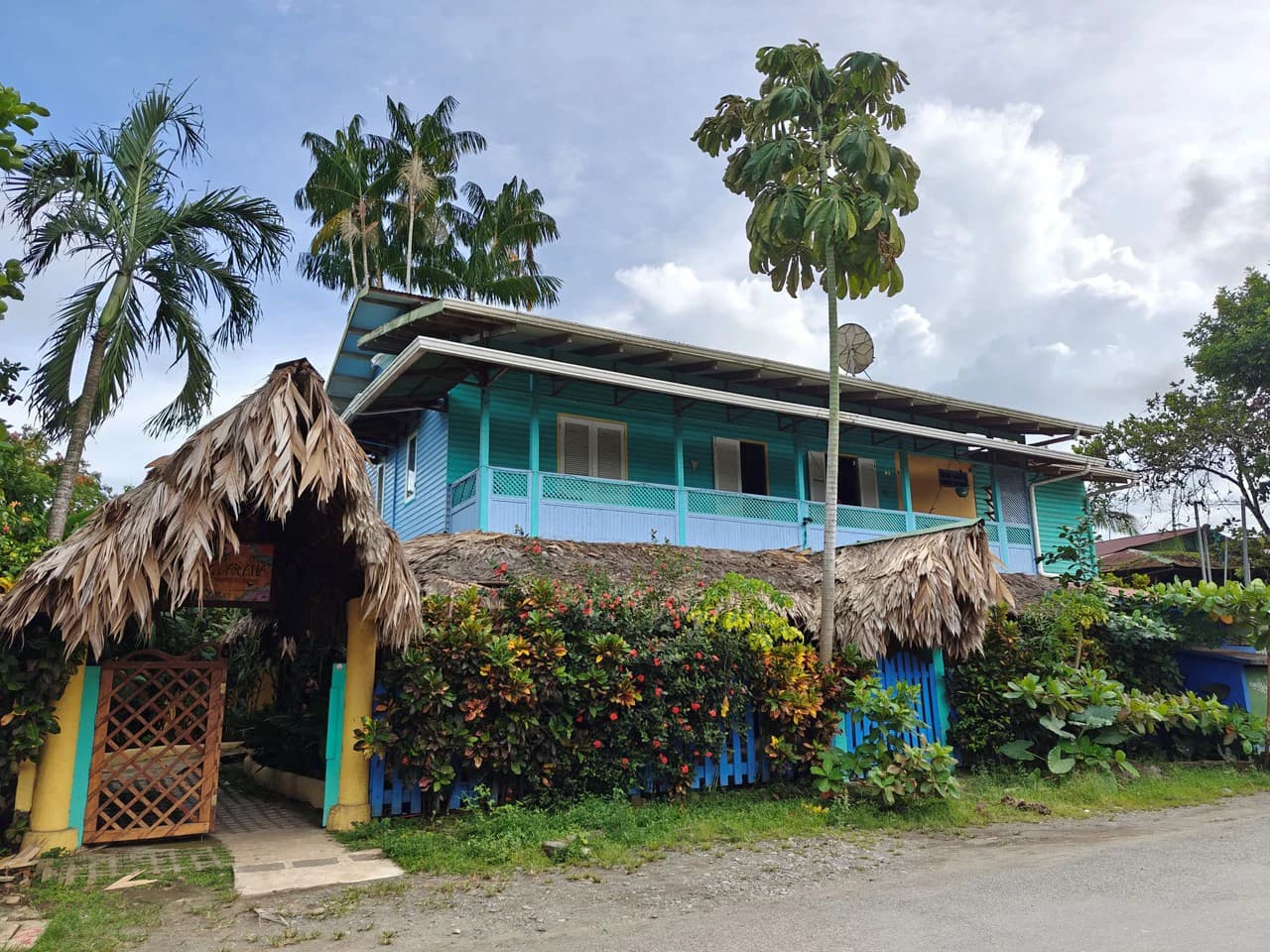 Established Caribbean Hotel: in the Heart of Puerto Viejo’s Vibrant Downtown Tourist Hub
