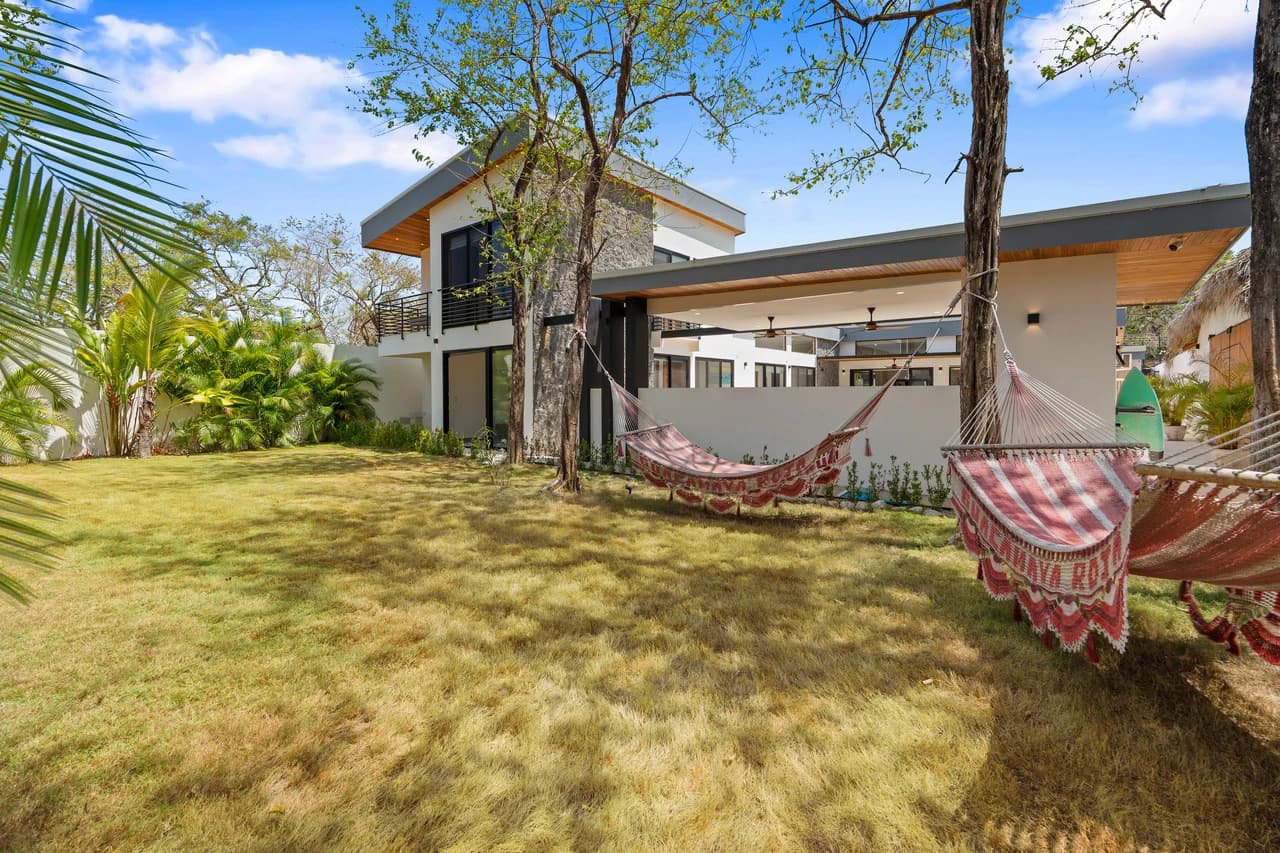 Casa Guacamaya Roja: Luxury Home in Playa Grande - photo 63