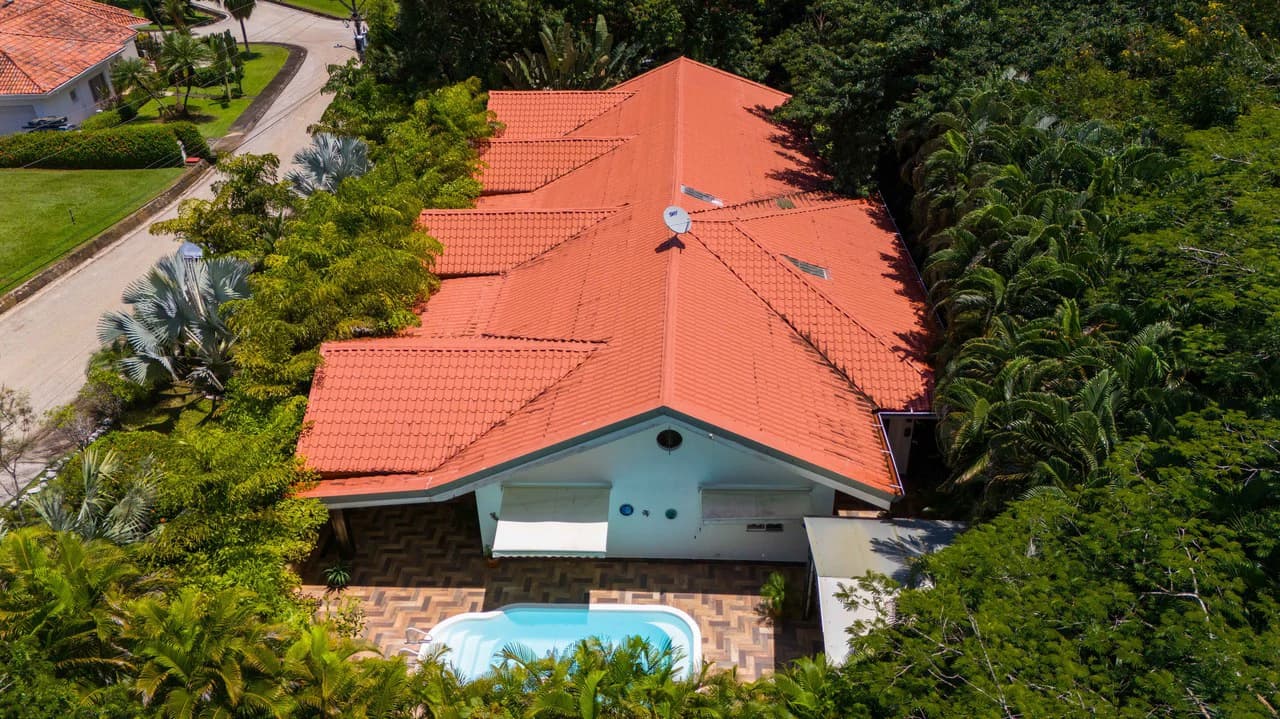 Casa de Palmas: Beautiful gated community just 5 min. to the beach! - photo 27