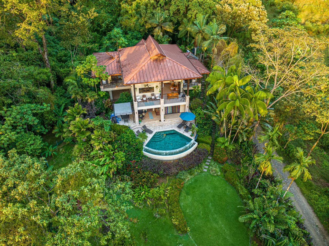 Luxurious Coastal Retreat with Ocean Views in Uvita, Costa Rica - photo 52