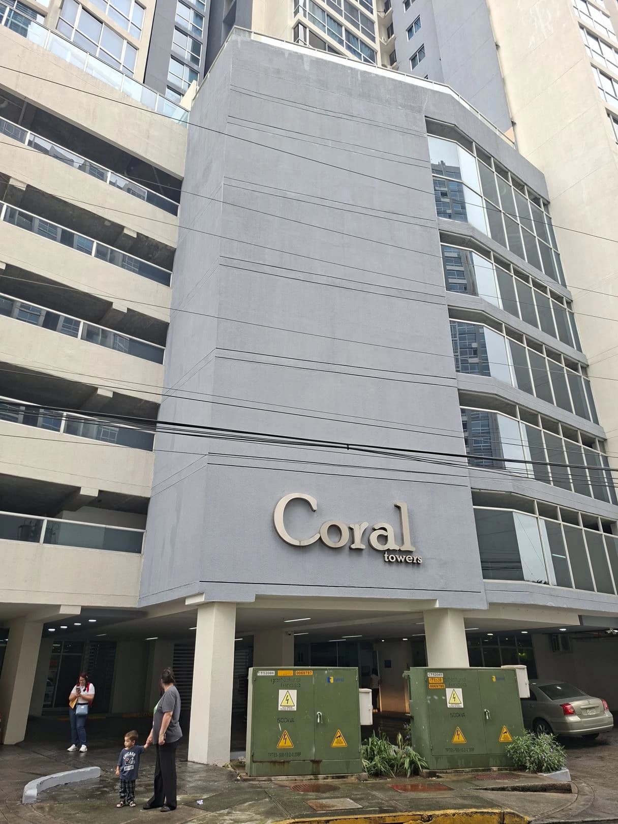 APARTMENT FOR SALE IN A CENTRAL AREA OF THE CITY - photo 1