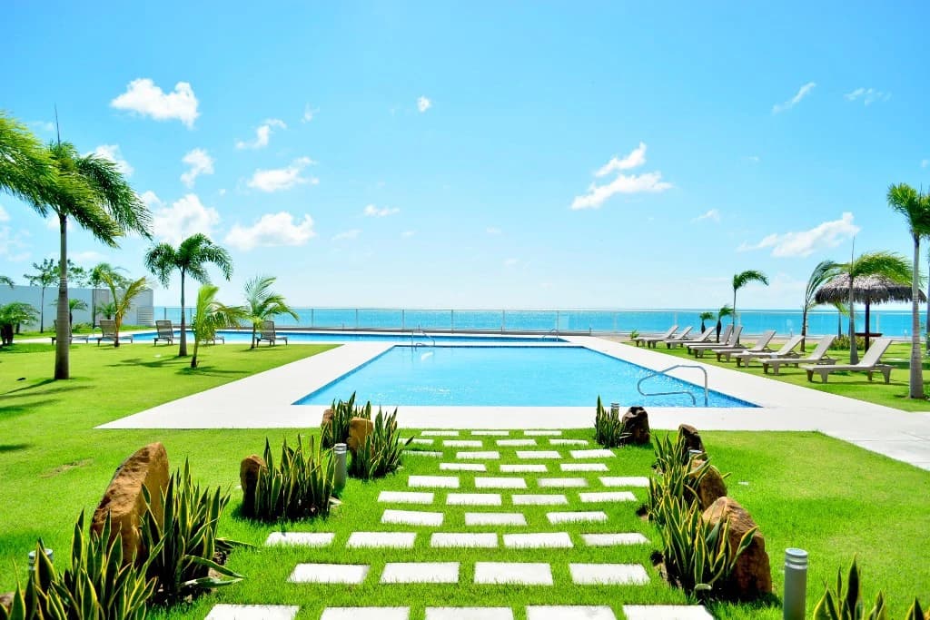 Sale in Royal Palm, Ocean View, Malibu - photo 1