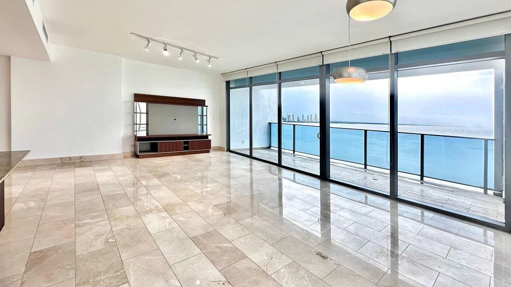 Grand Tower - Punta Pacifica - photo 1