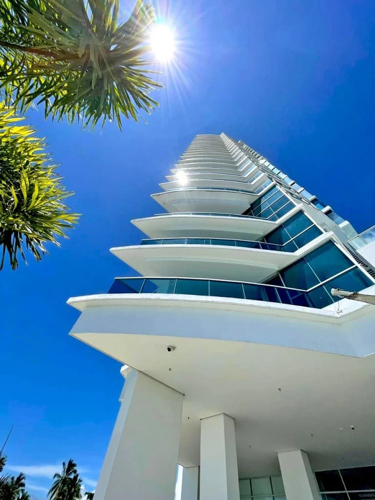Sale in Royal Palm, Ocean View, Malibu - photo 8