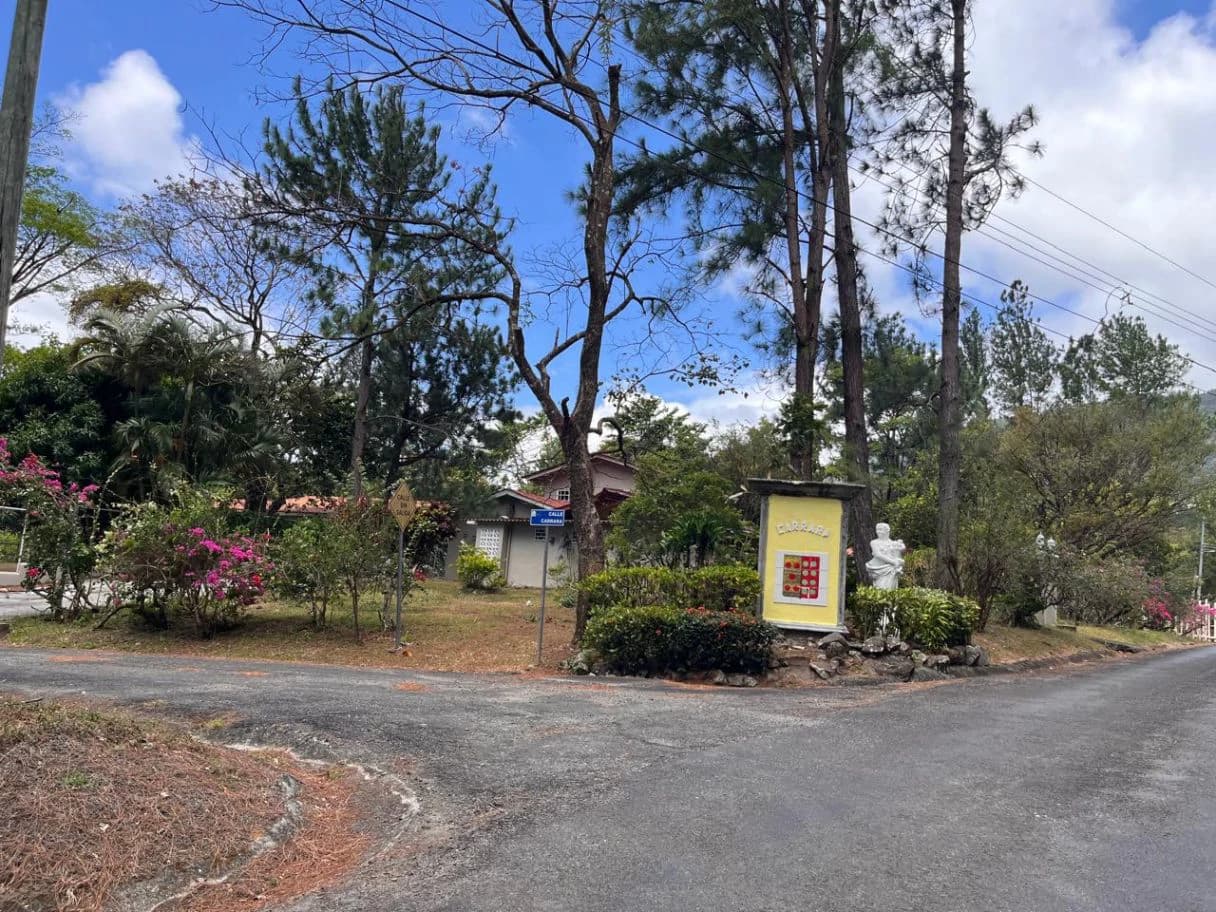 Land for Sale – Valle de la Toscana, Altos del María - photo 1