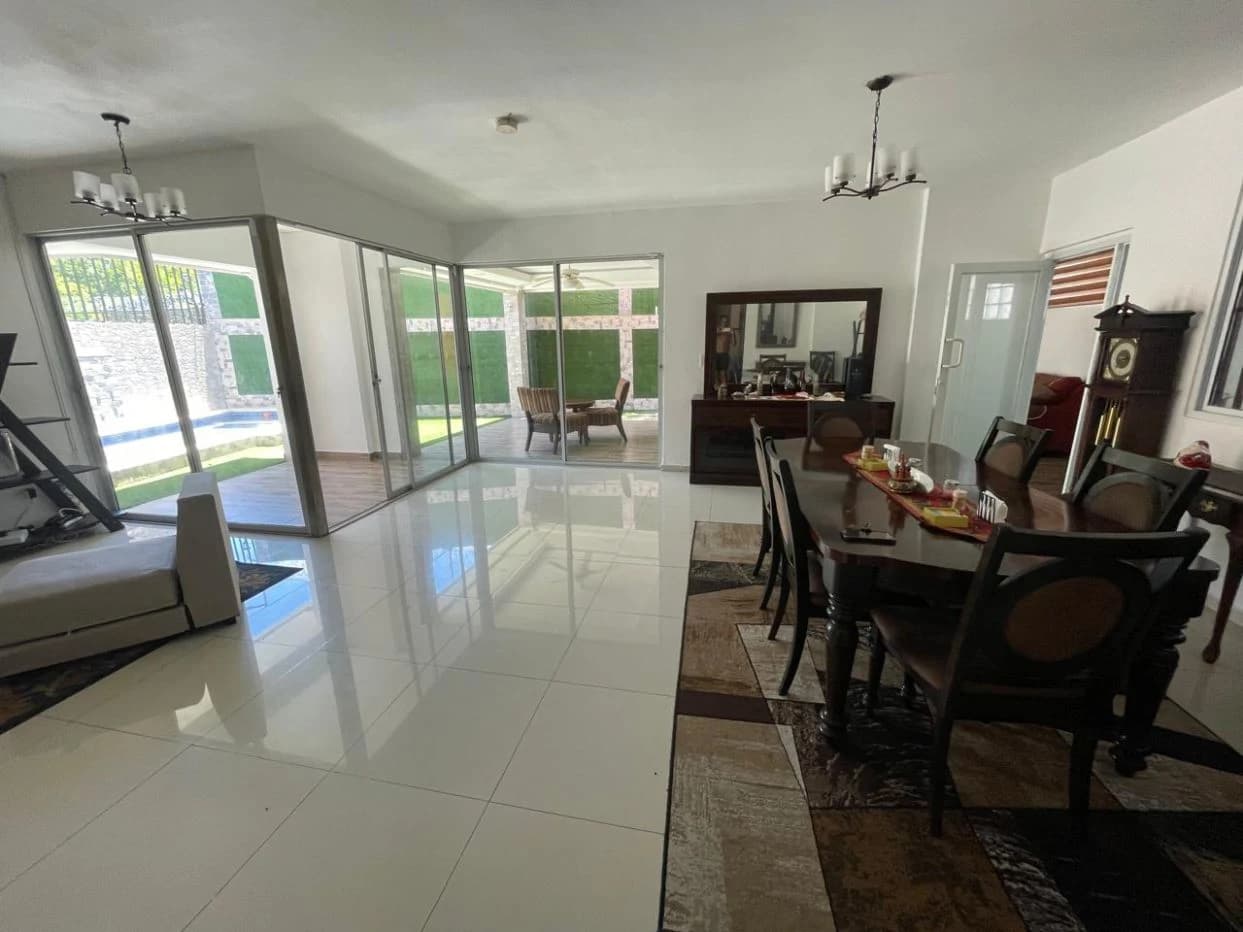House for Sale – El Doral Altos del Bosque - photo 2