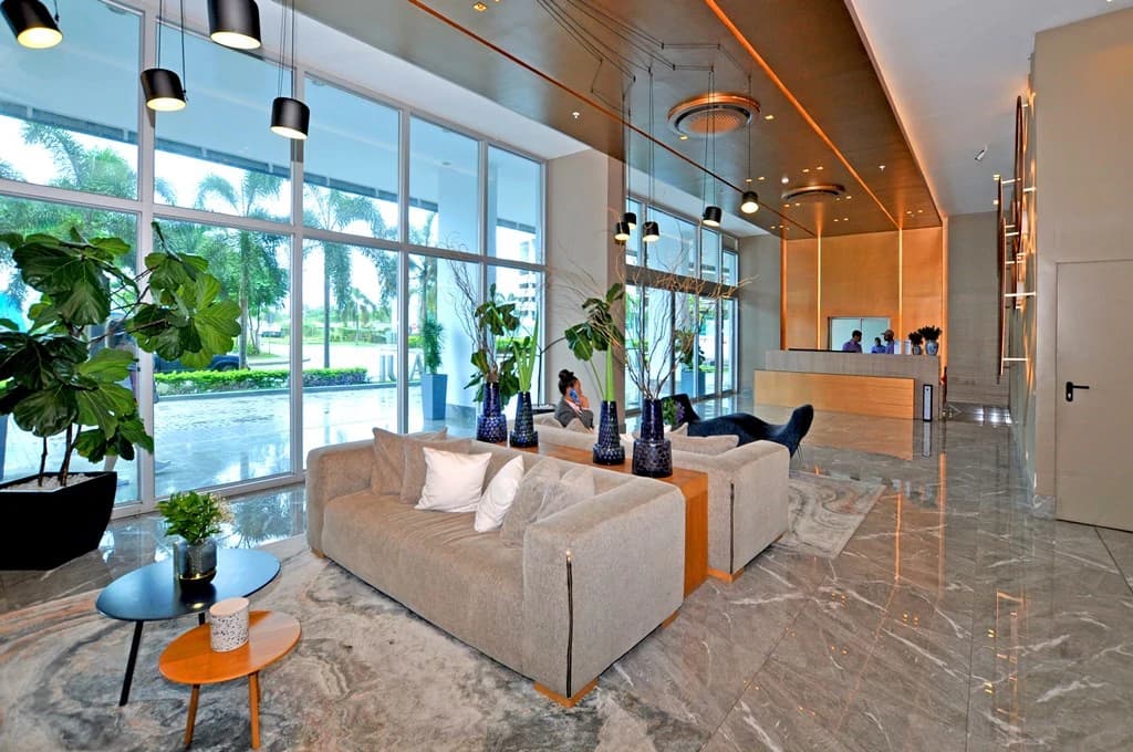 Amazing space with stunning views ! - photo 26