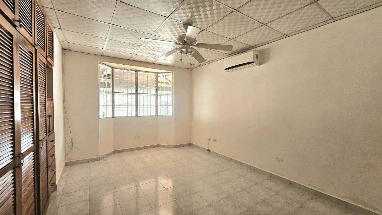 House for Sale in Villa Lucre - photo 16