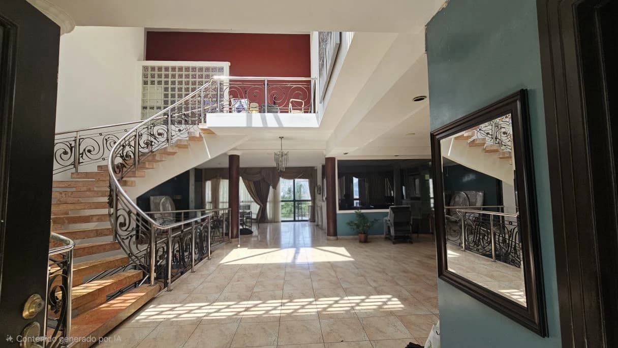 3- Level House for Sale in DOS MARES/ Betania. - photo 1