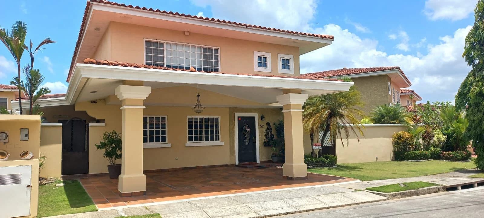 House for Sale / Villas del Golf - Brisas del Golf - photo 1