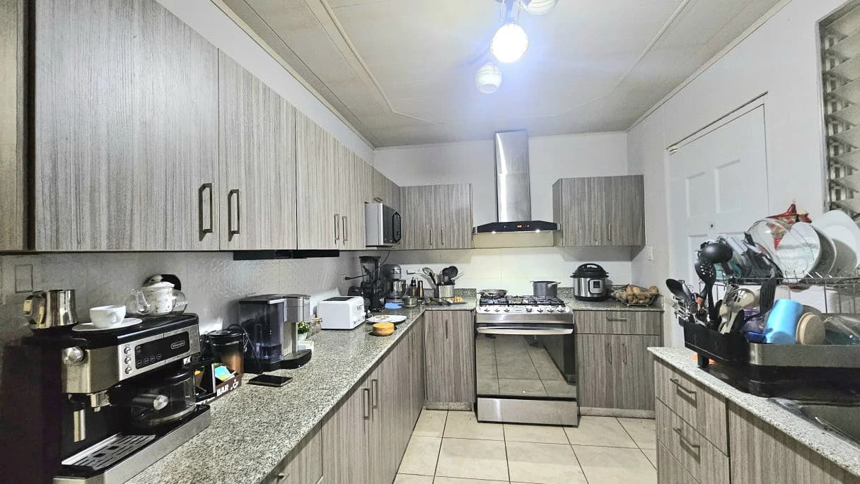 HOUSE FOR SALE IN BRISAS DEL GOLF - photo 6