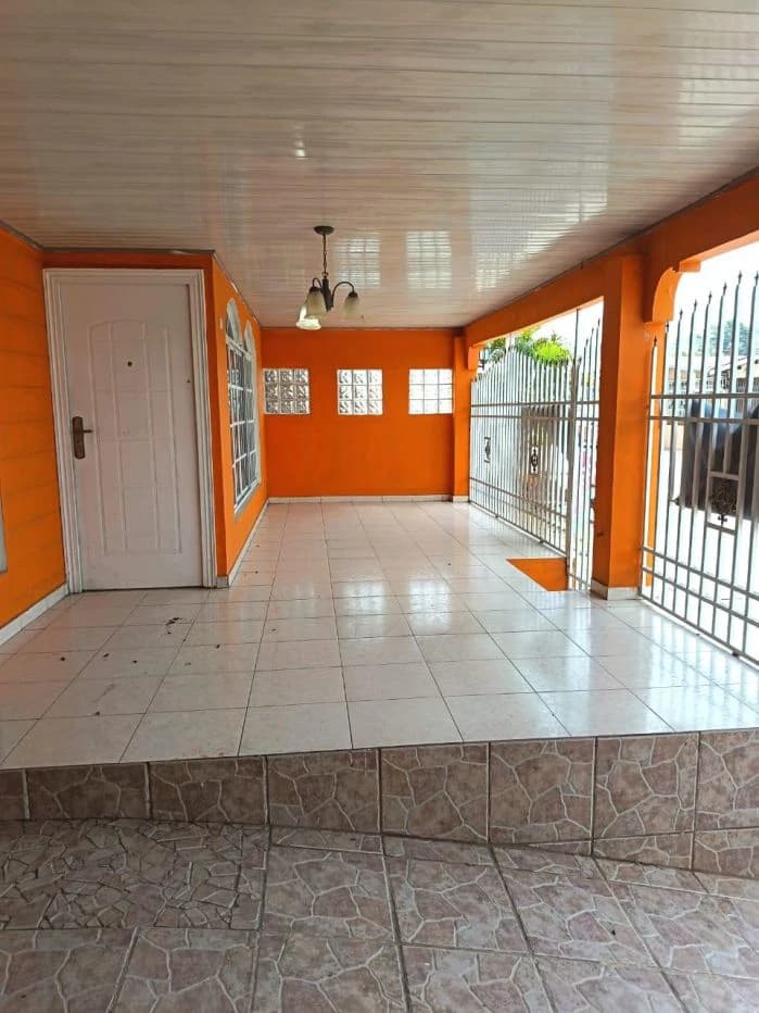 House for Sale in Altamira, Vista Alegre – Arraijan Negociable - photo 2