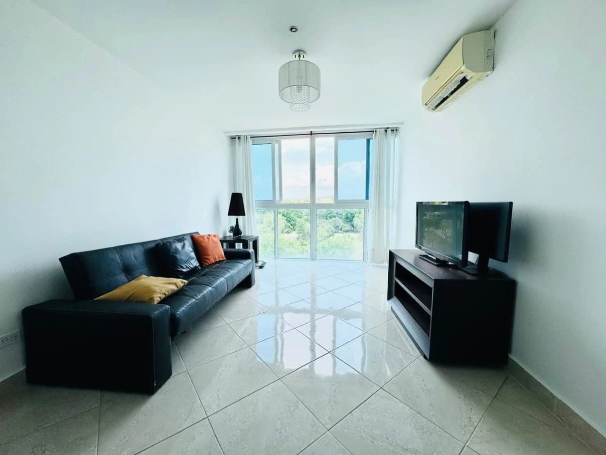 OPPORTUNITY! Tourist Apartment Condo-Hotel for sale in Ibiza Playa Corona - photo 7